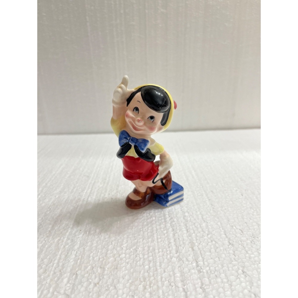 Disney Porcelain Figurine -‎ Pinocchio made in Japan USED